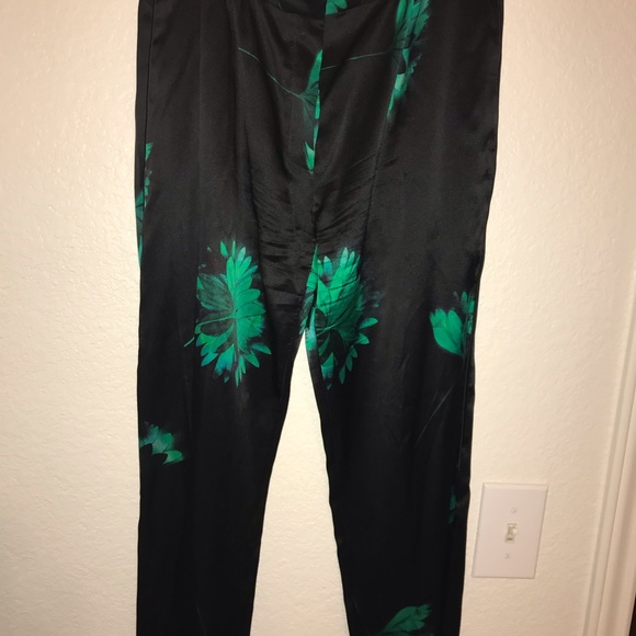 Erdem Black And Green Foral Silk Blouse and Pants - Picture 6 of 10